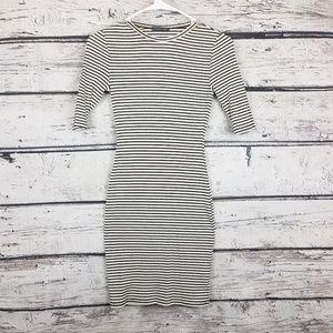 Soprano bodycon white and black stripes dress in S
